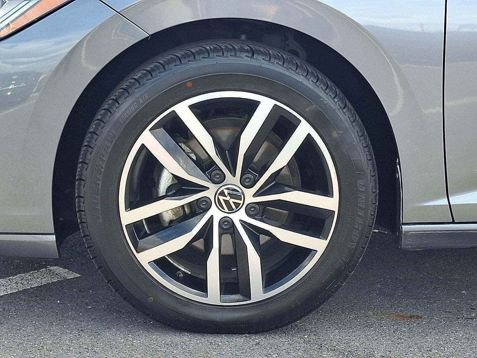 2025 Volkswagen Jetta SE Auto