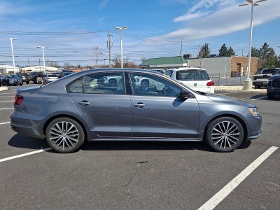 2016 Volkswagen Jetta 4dr Auto 1.8T Sport PZEV Sedan