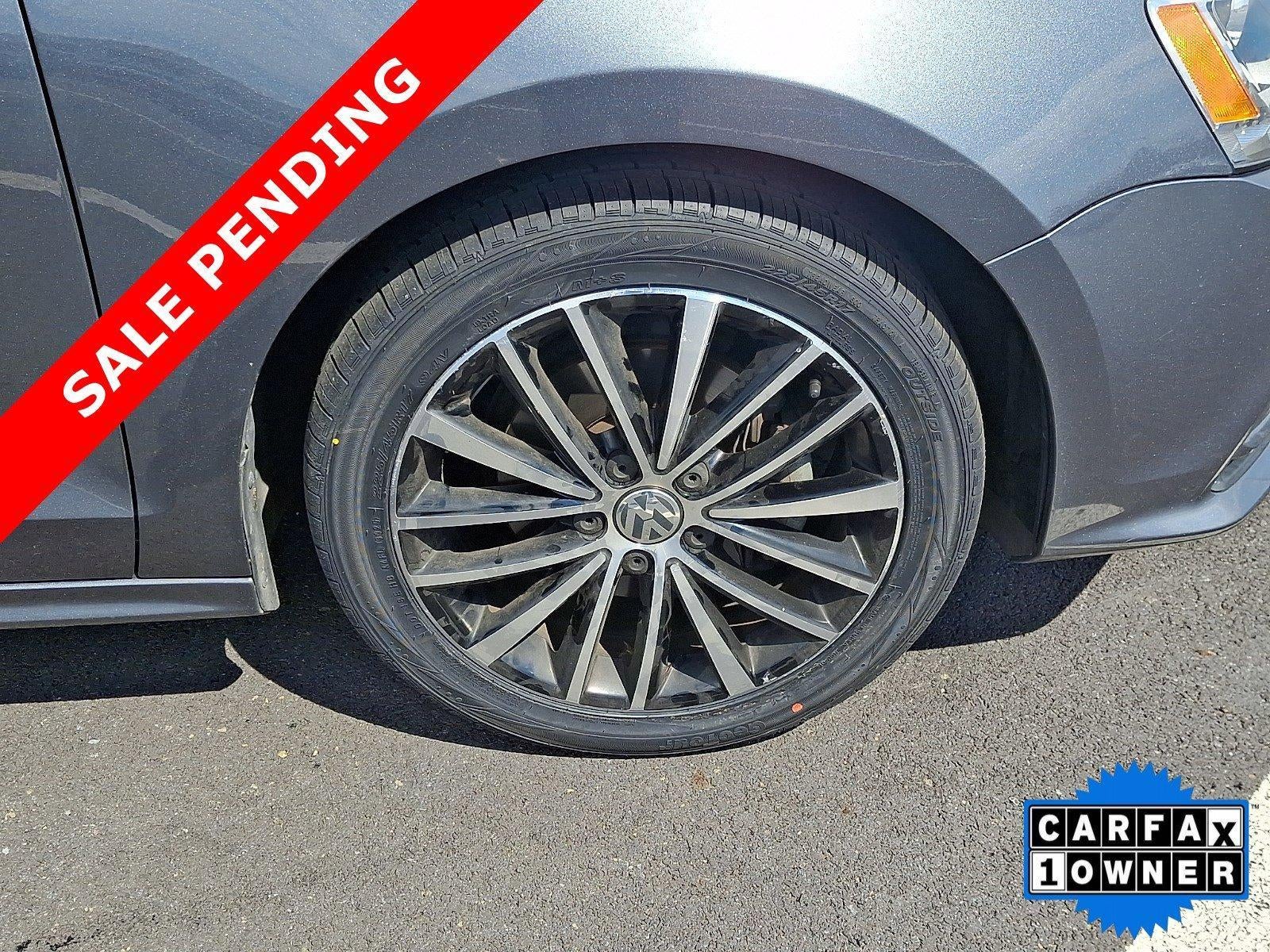 2016 Volkswagen Jetta 4dr Auto 1.8T Sport PZEV Sedan