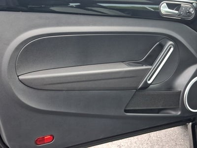2019 Volkswagen Beetle SE Auto