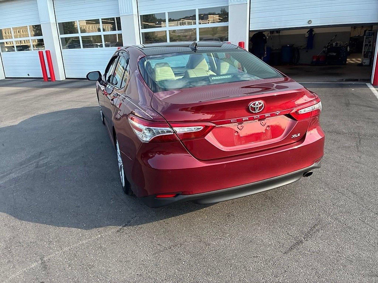 2018 Toyota Camry XLE Auto (SE)