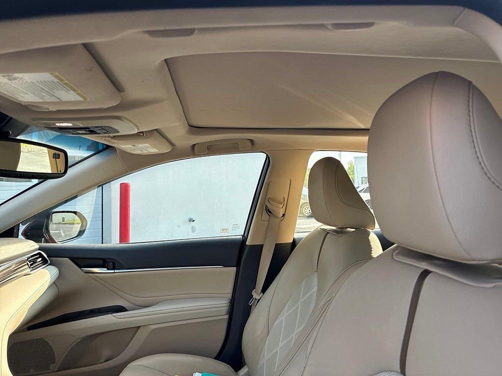 2018 Toyota Camry XLE Auto (SE)