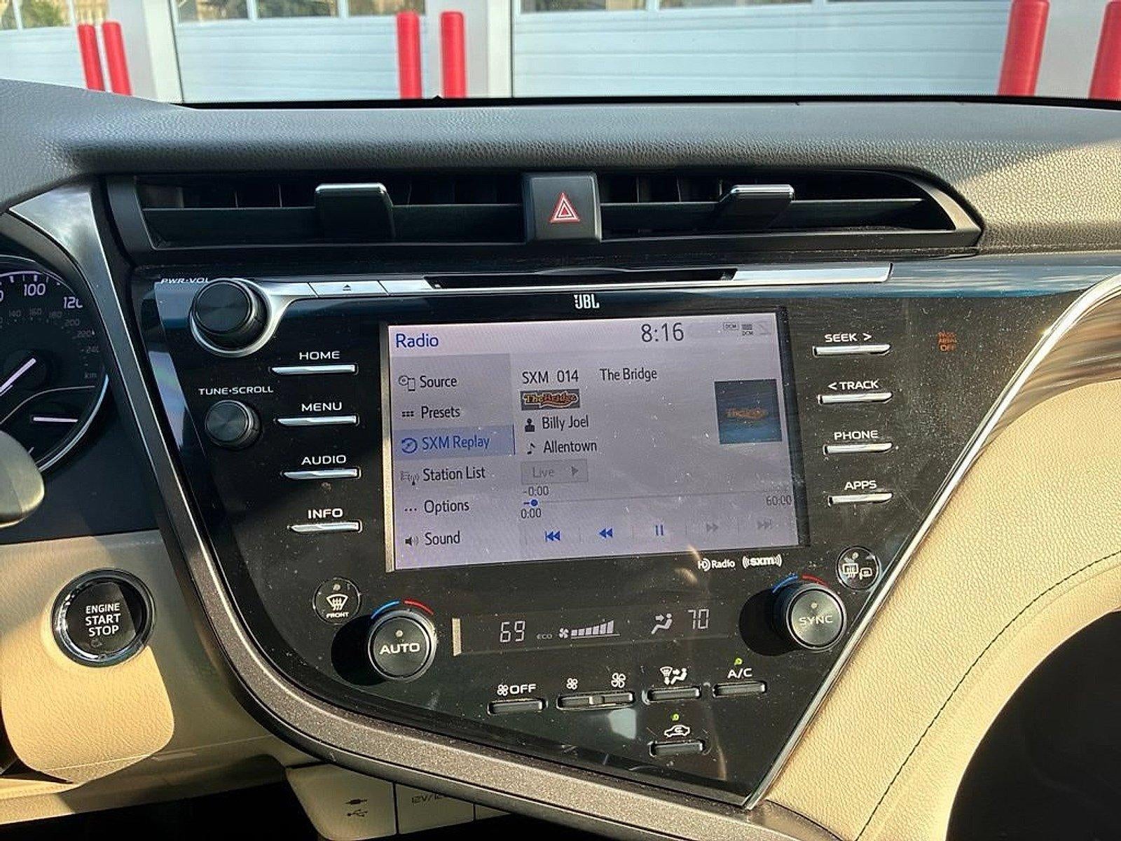 2018 Toyota Camry XLE Auto (SE)