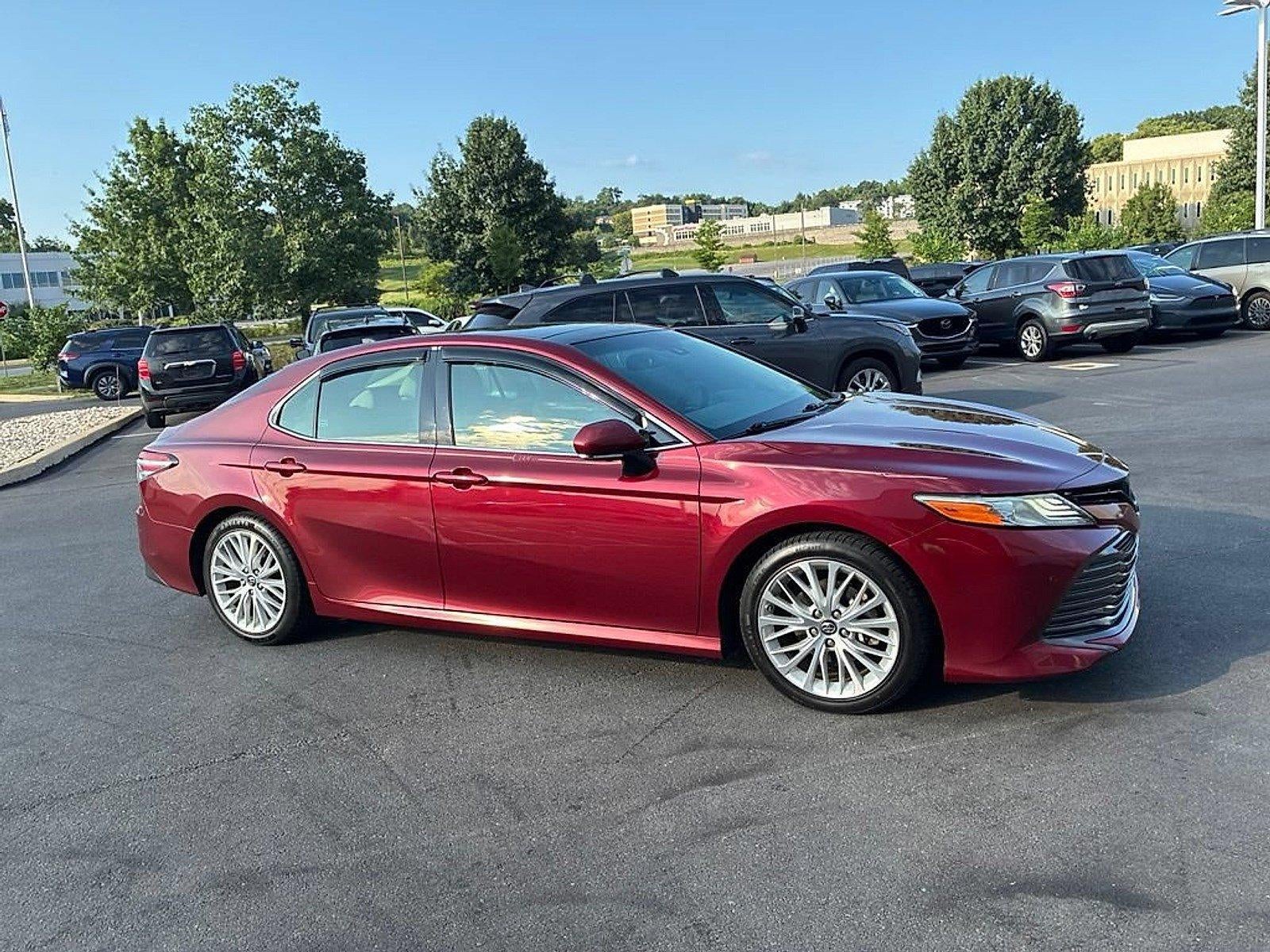 2018 Toyota Camry XLE Auto (SE)