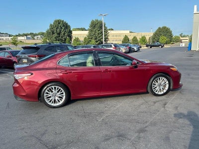 2018 Toyota Camry XLE Auto (SE)