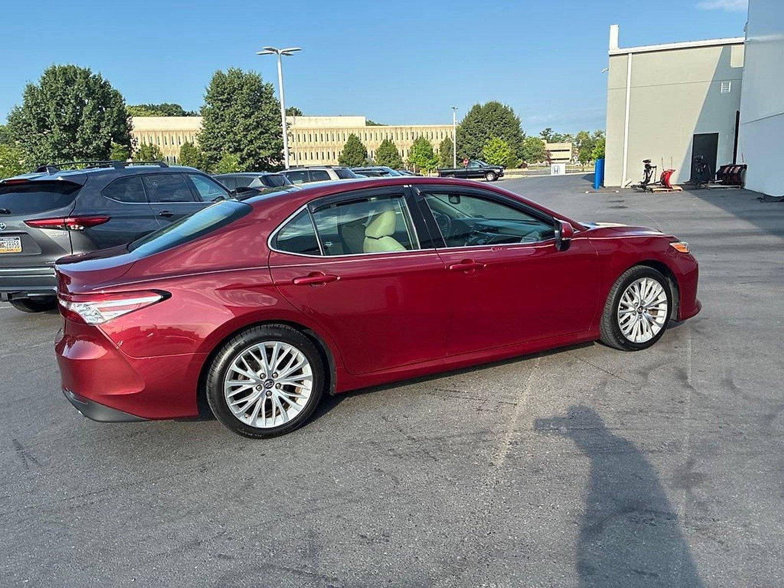 2018 Toyota Camry XLE Auto (SE)
