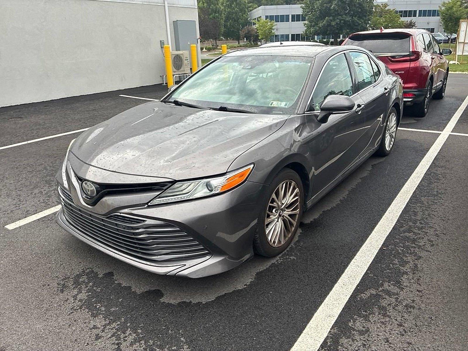2018 Toyota Camry XLE Auto (SE)