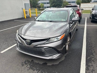 2018 Toyota Camry XLE Auto (SE)
