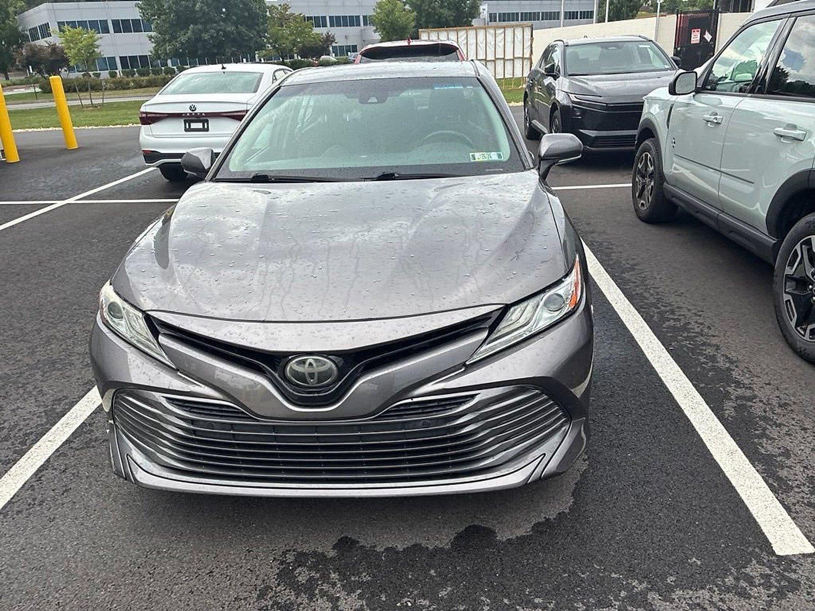 2018 Toyota Camry XLE Auto (SE)