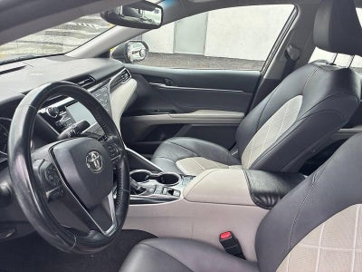 2018 Toyota Camry XLE Auto (SE)