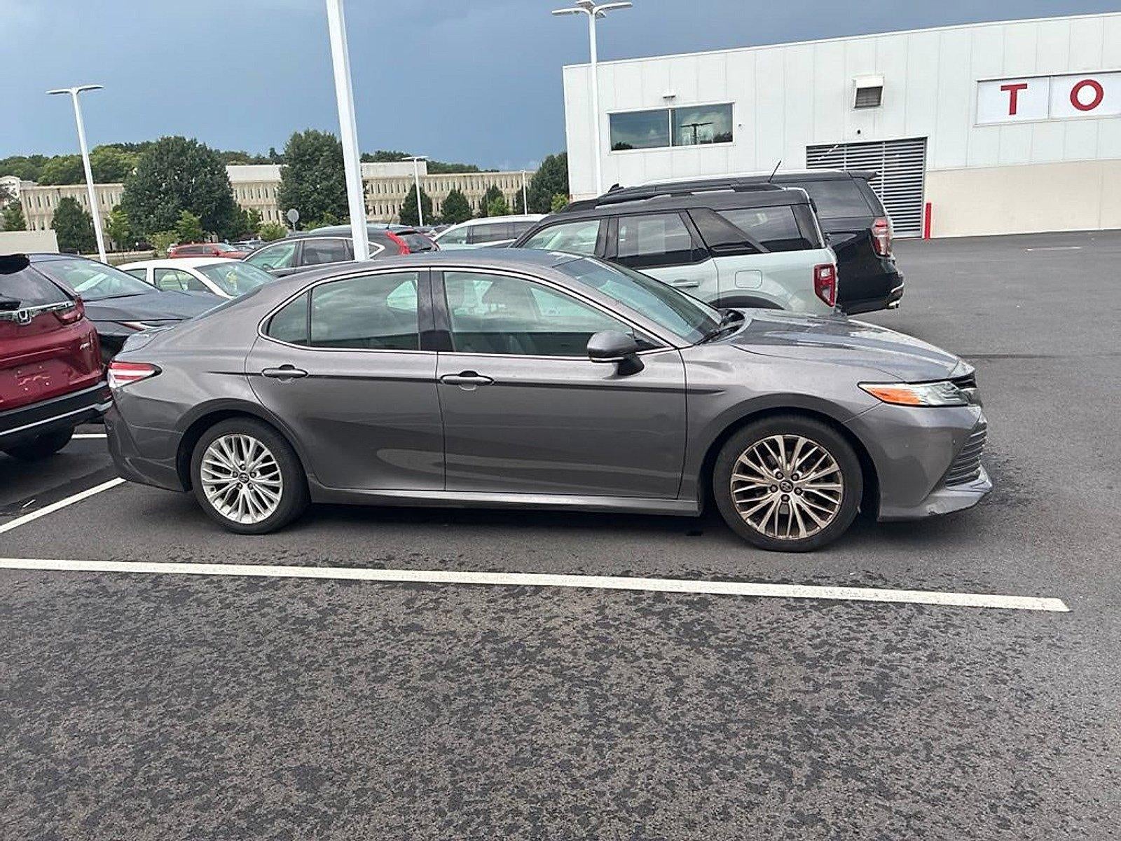 2018 Toyota Camry XLE Auto (SE)