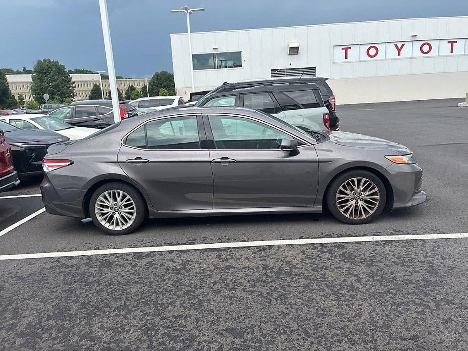 2018 Toyota Camry XLE Auto (SE)