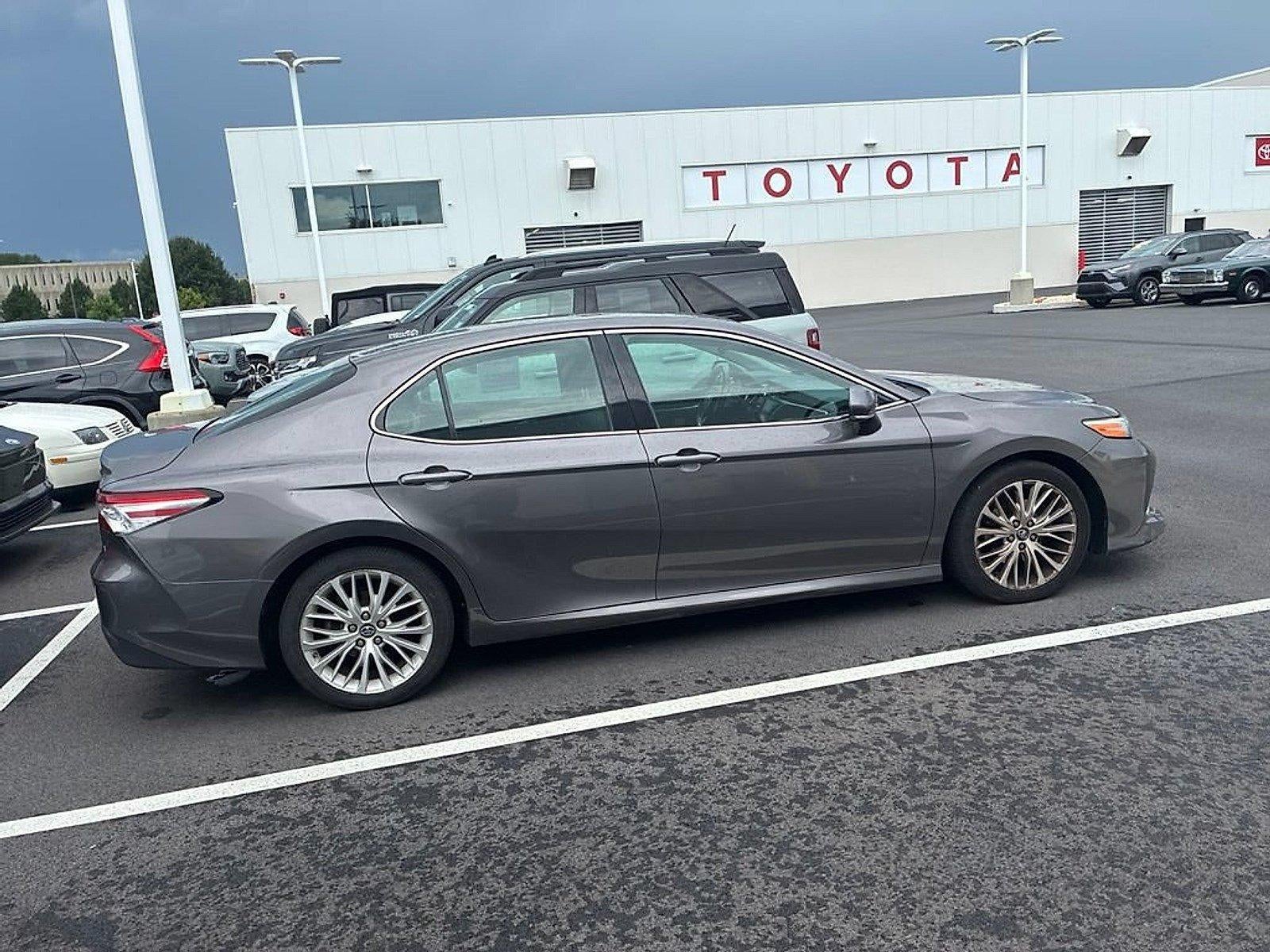 2018 Toyota Camry XLE Auto (SE)