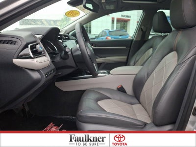 2019 Toyota Camry Hybrid LE CVT (Natl)