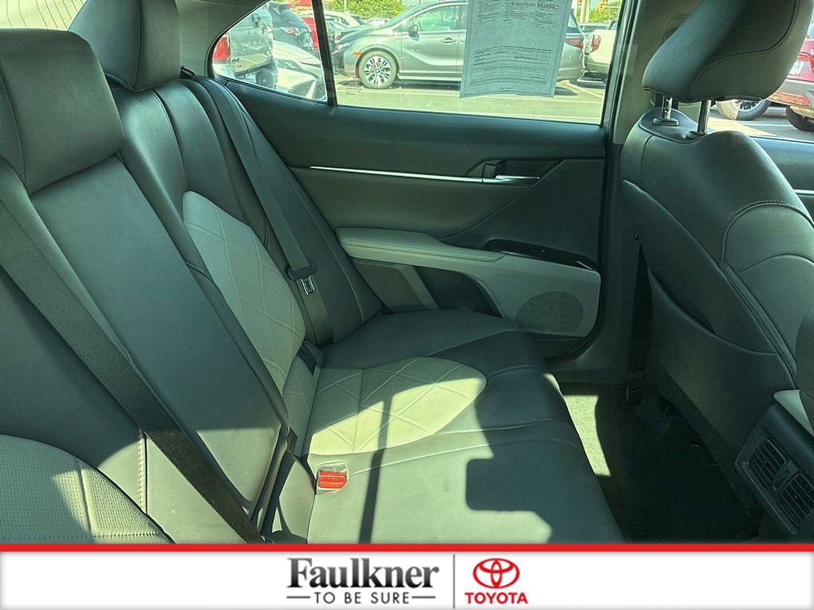 2019 Toyota Camry Hybrid LE CVT (Natl)