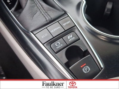 2019 Toyota Camry Hybrid LE CVT (Natl)