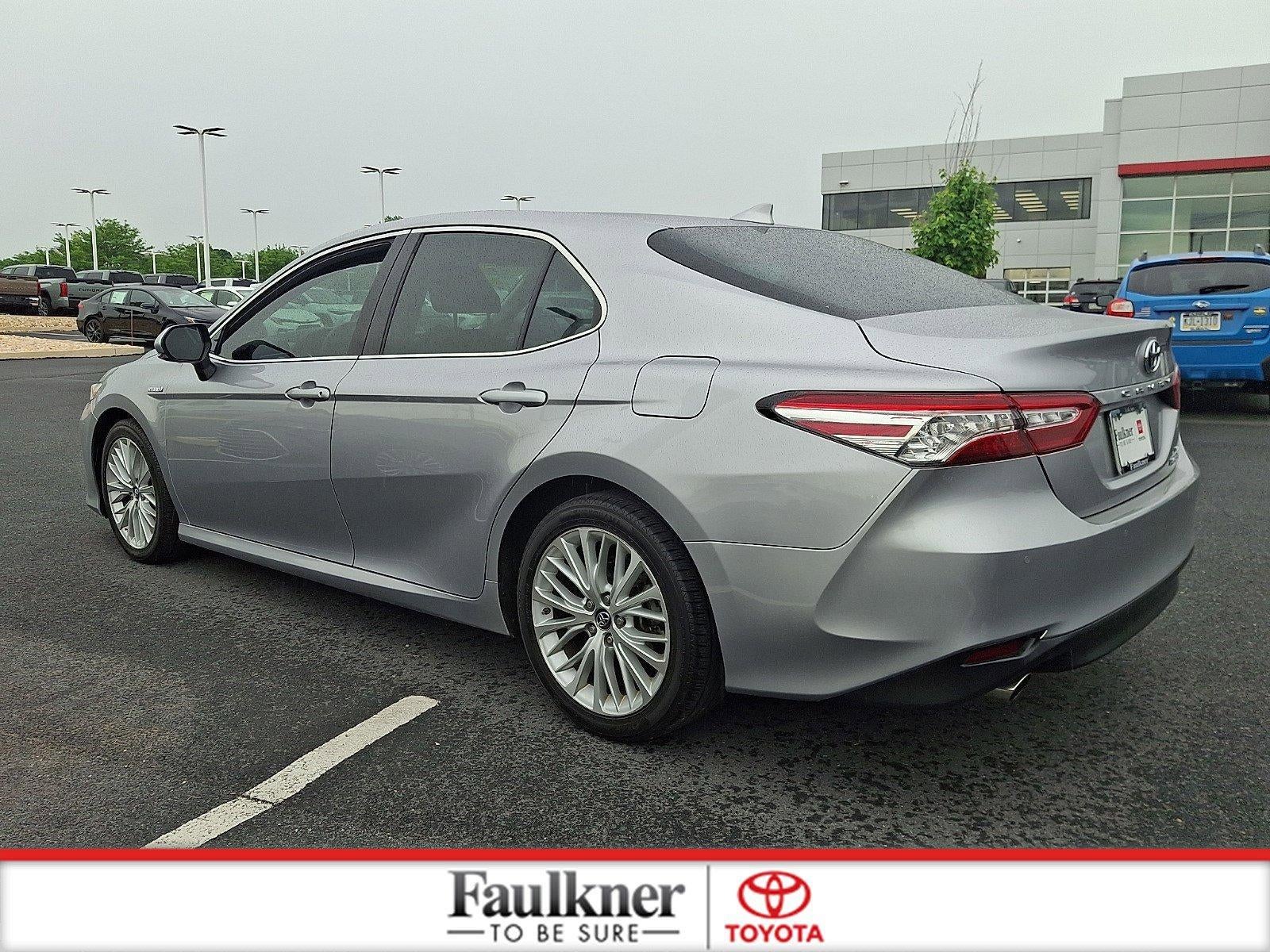 2019 Toyota Camry Hybrid LE CVT (Natl)