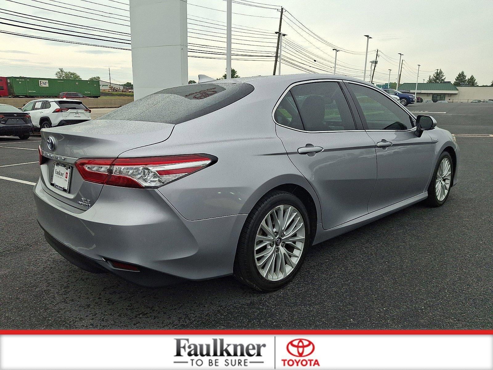 2019 Toyota Camry Hybrid LE CVT (Natl)