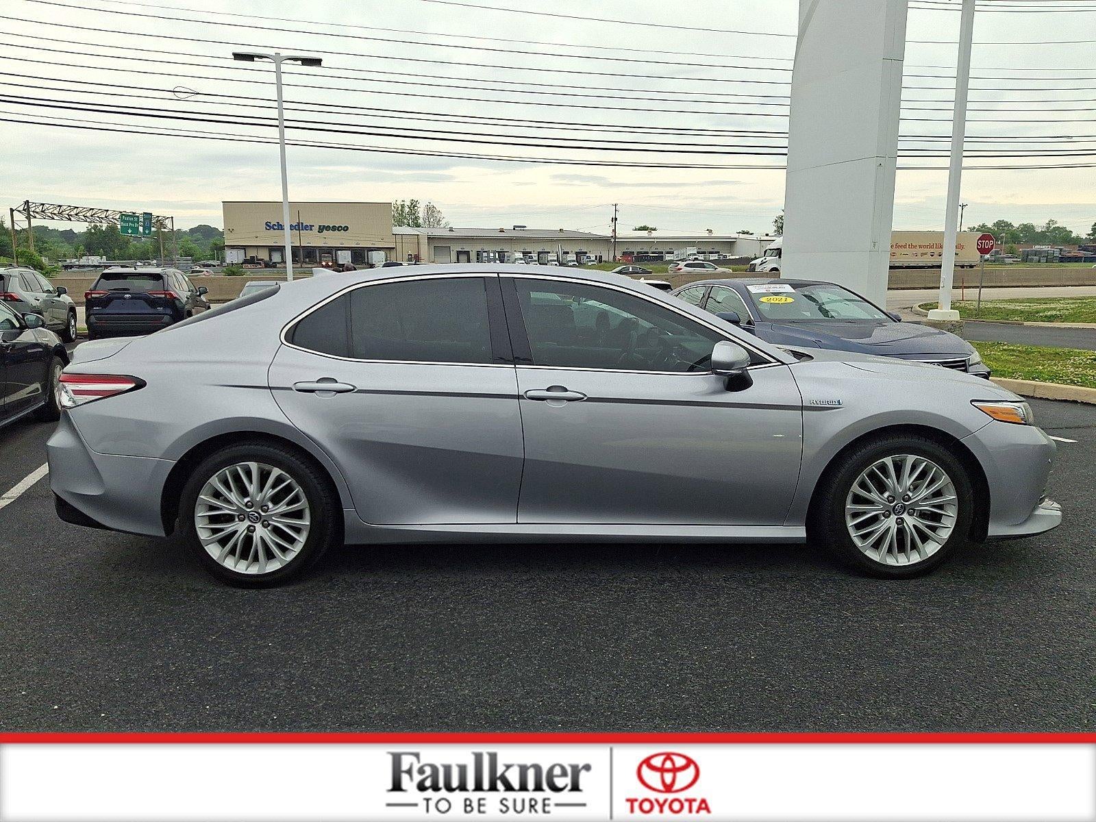 2019 Toyota Camry Hybrid LE CVT (Natl)