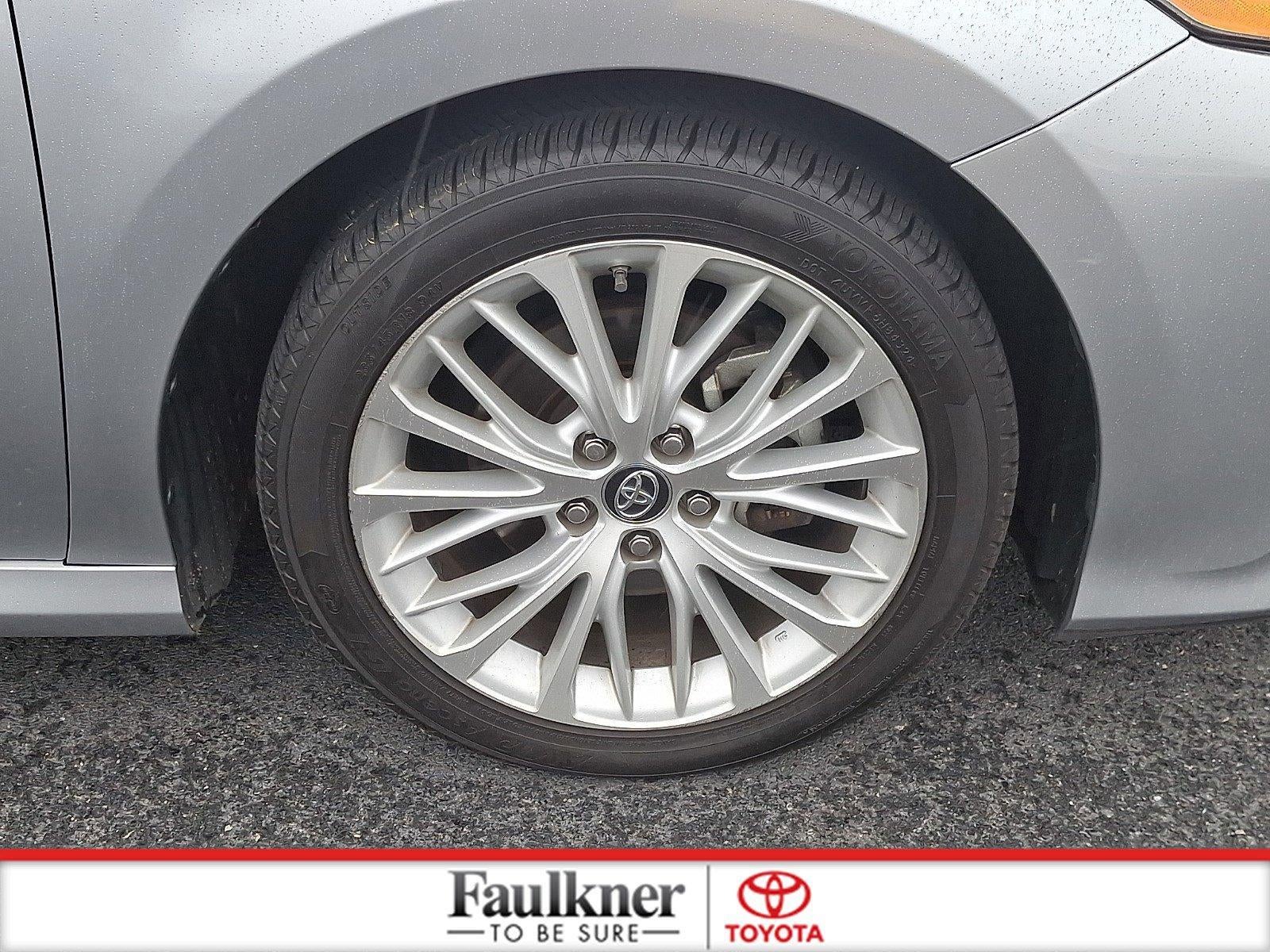 2019 Toyota Camry Hybrid LE CVT (Natl)