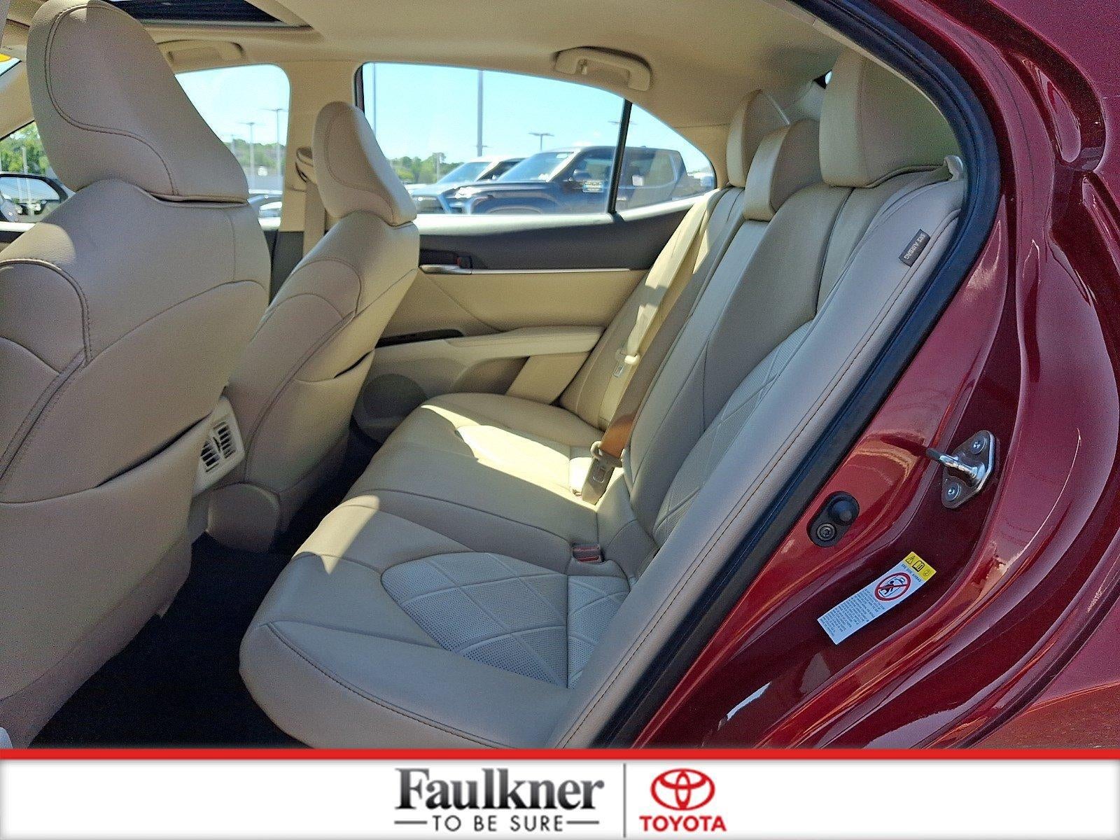 2019 Toyota Camry Hybrid XLE CVT (Natl)