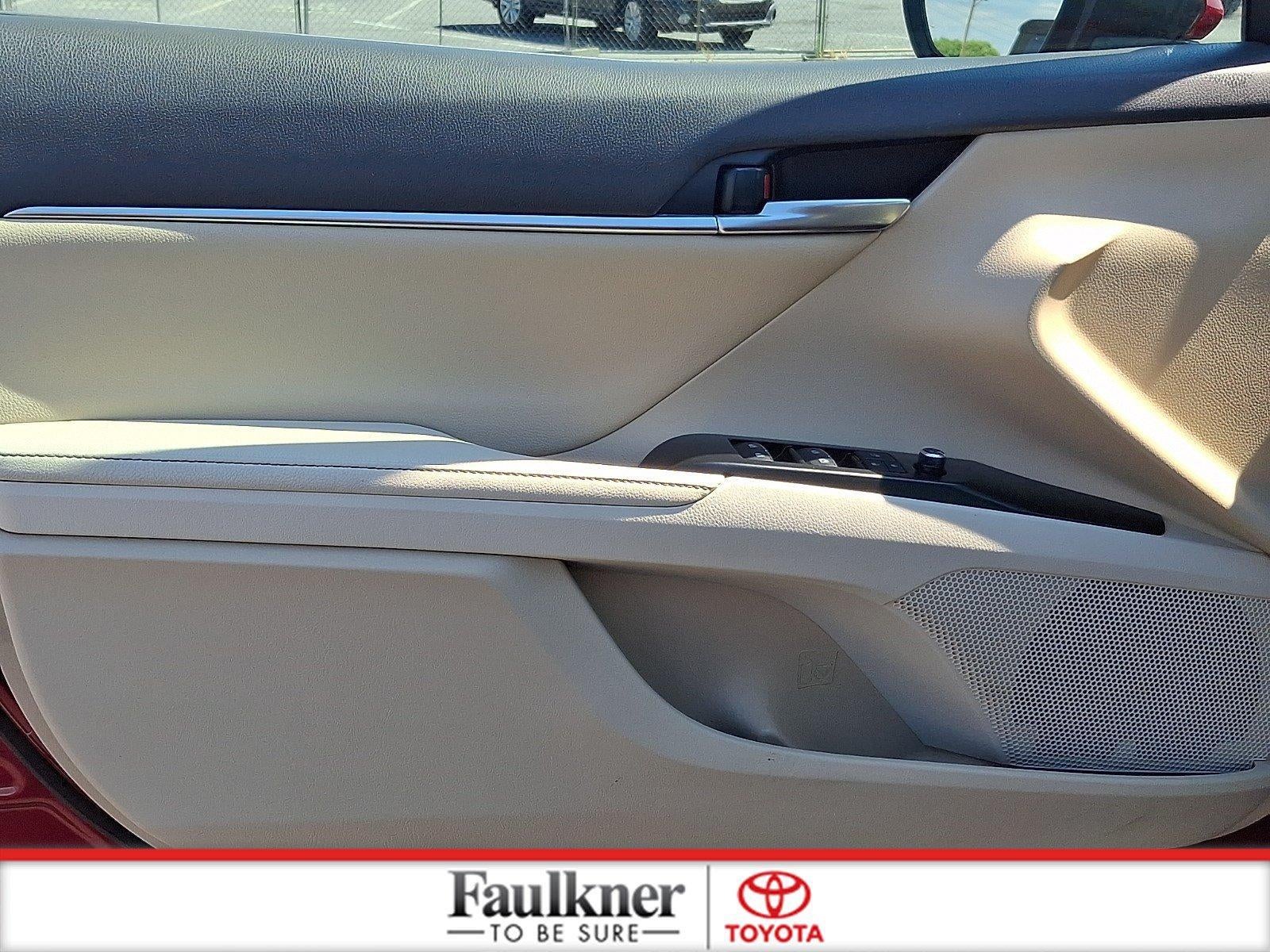 2019 Toyota Camry Hybrid XLE CVT (Natl)