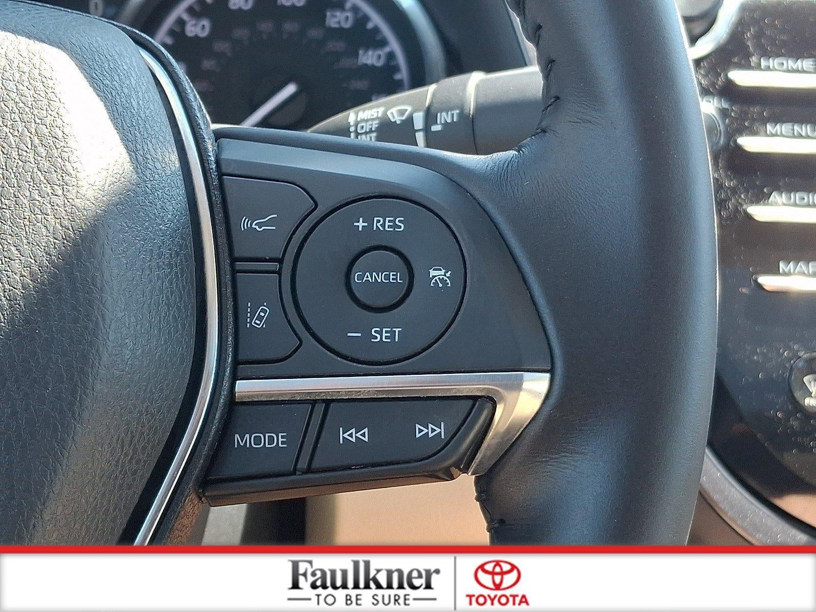 2019 Toyota Camry Hybrid XLE CVT (Natl)