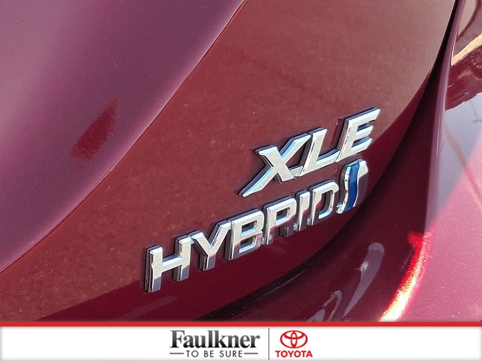 2019 Toyota Camry Hybrid XLE CVT (Natl)