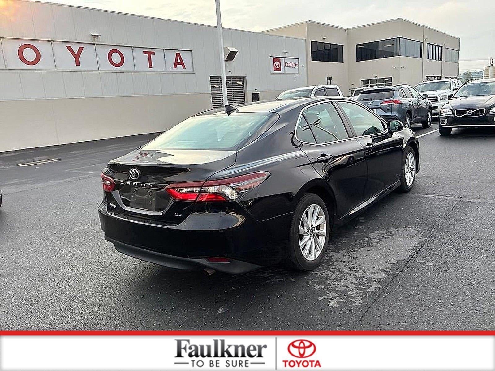 2023 Toyota Camry LE Auto (SE)