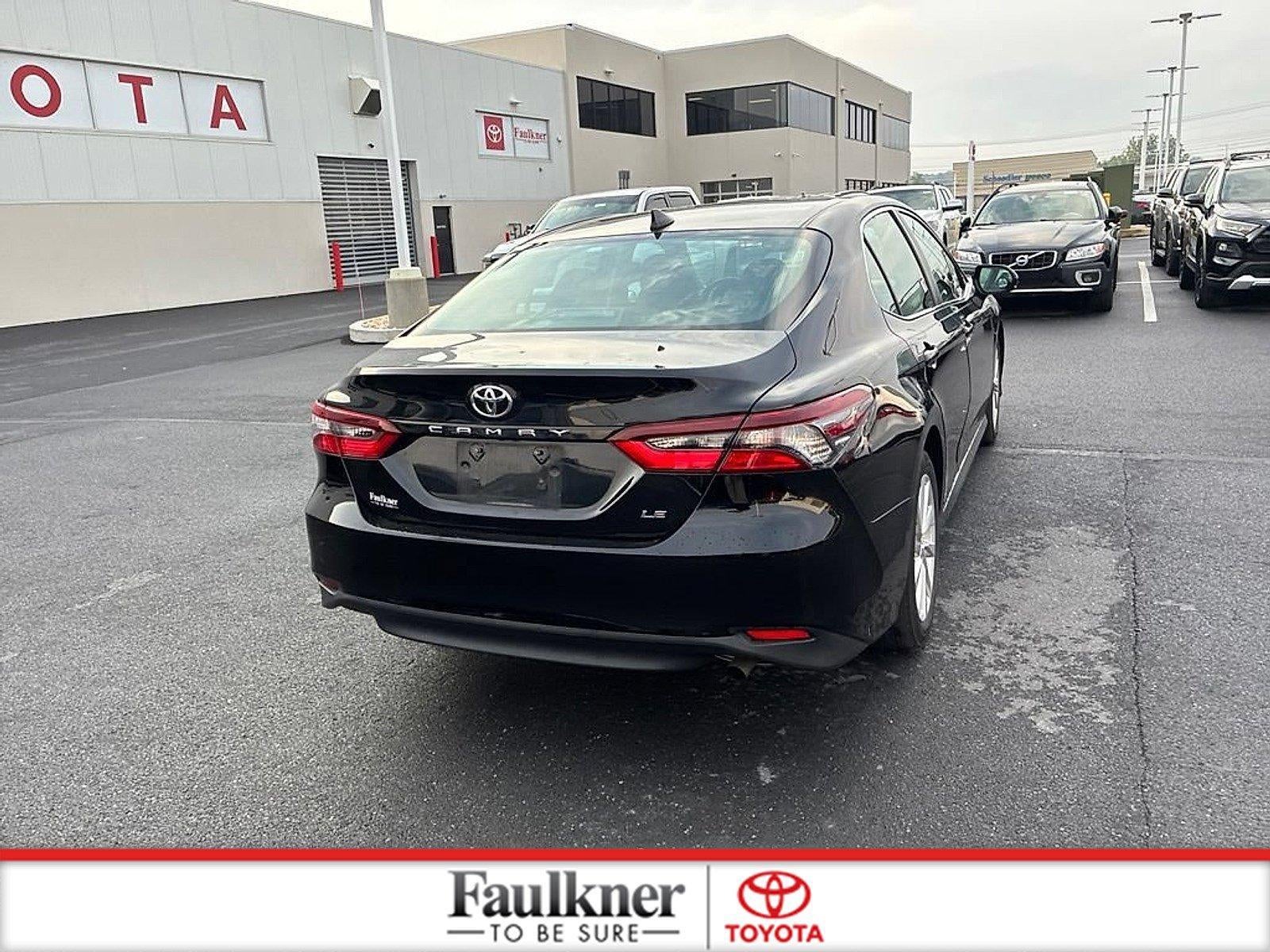 2023 Toyota Camry LE Auto (SE)