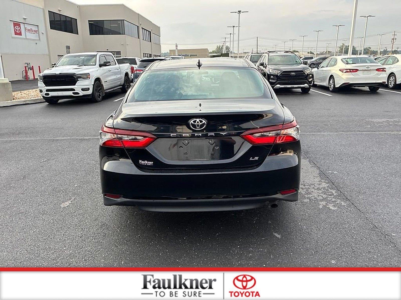 2023 Toyota Camry LE Auto (SE)