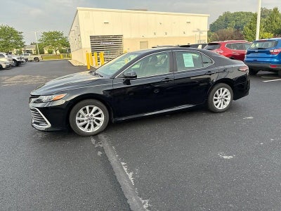 2023 Toyota Camry LE Auto (SE)