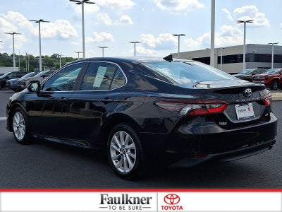 2023 Toyota Camry LE Auto (SE)