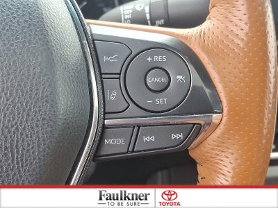 2021 Toyota Avalon Hybrid Limited FWD (Natl)