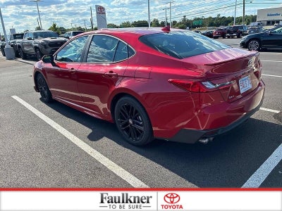 2025 Toyota Camry SE (SE)