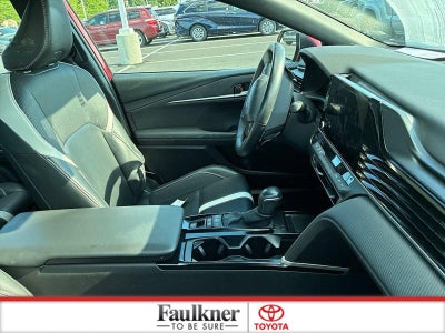 2025 Toyota Camry SE (SE)
