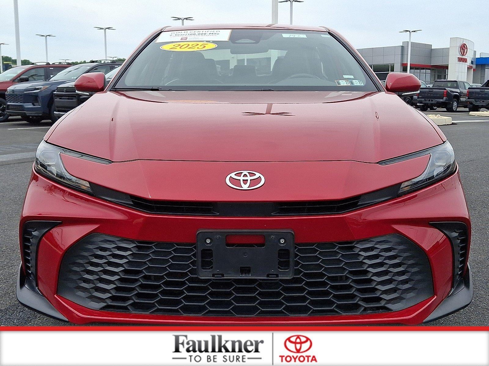 2025 Toyota Camry SE (SE)