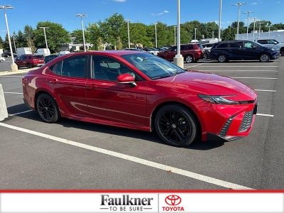 2025 Toyota Camry SE (SE)