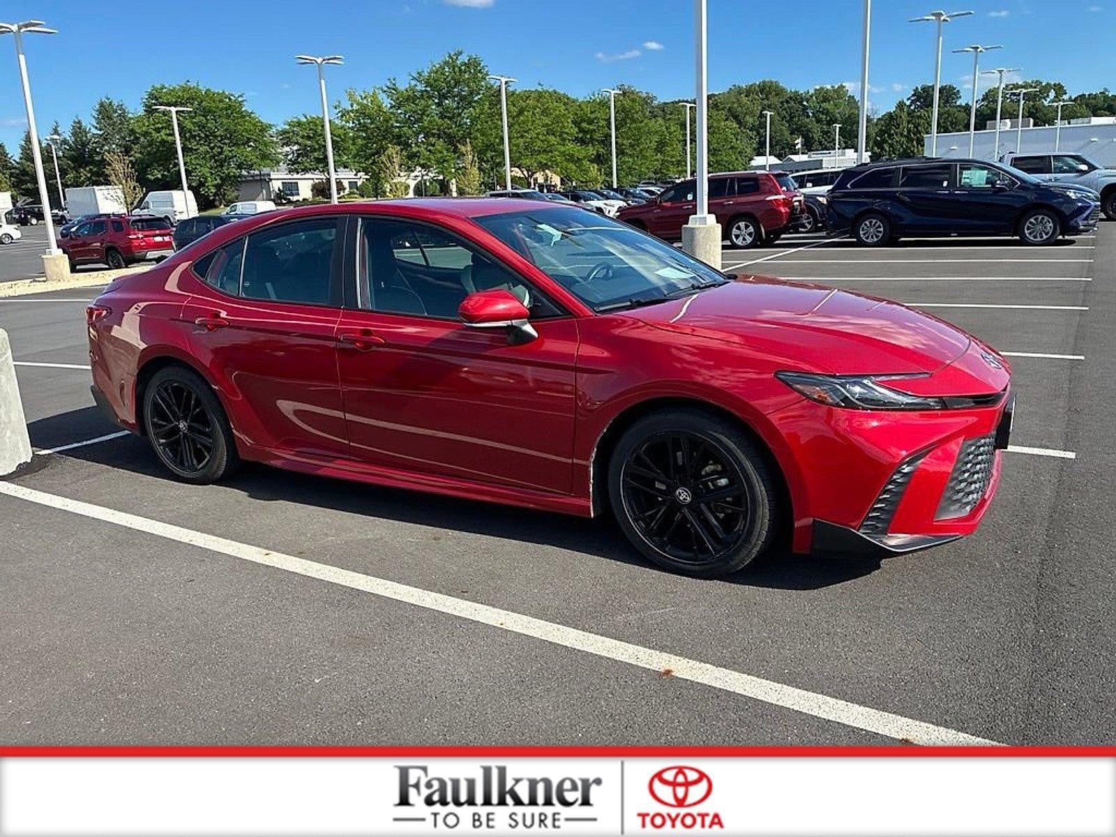 2025 Toyota Camry SE (SE)