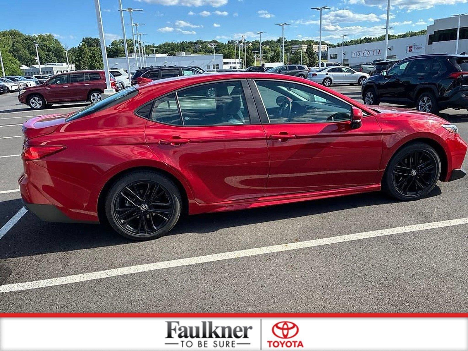 2025 Toyota Camry SE (SE)