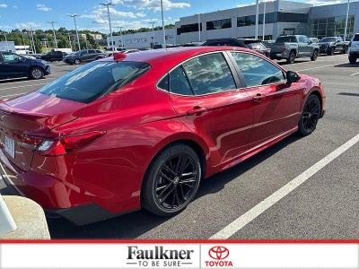 2025 Toyota Camry SE (SE)
