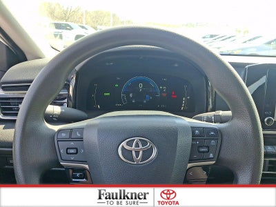 2025 Toyota Camry LE (SE)