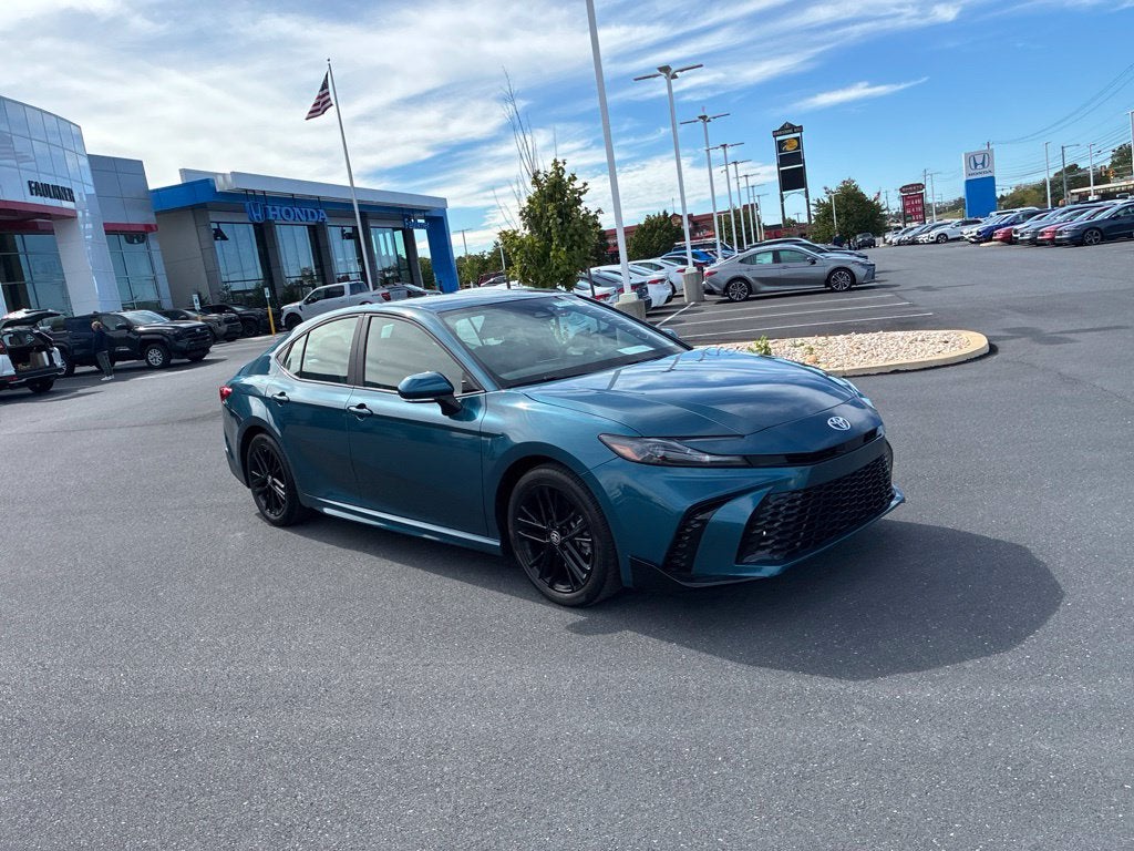 2025 Toyota Camry SE CERTIFIED