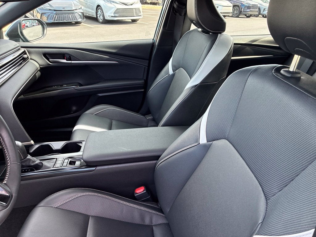 2025 Toyota Camry SE CERTIFIED