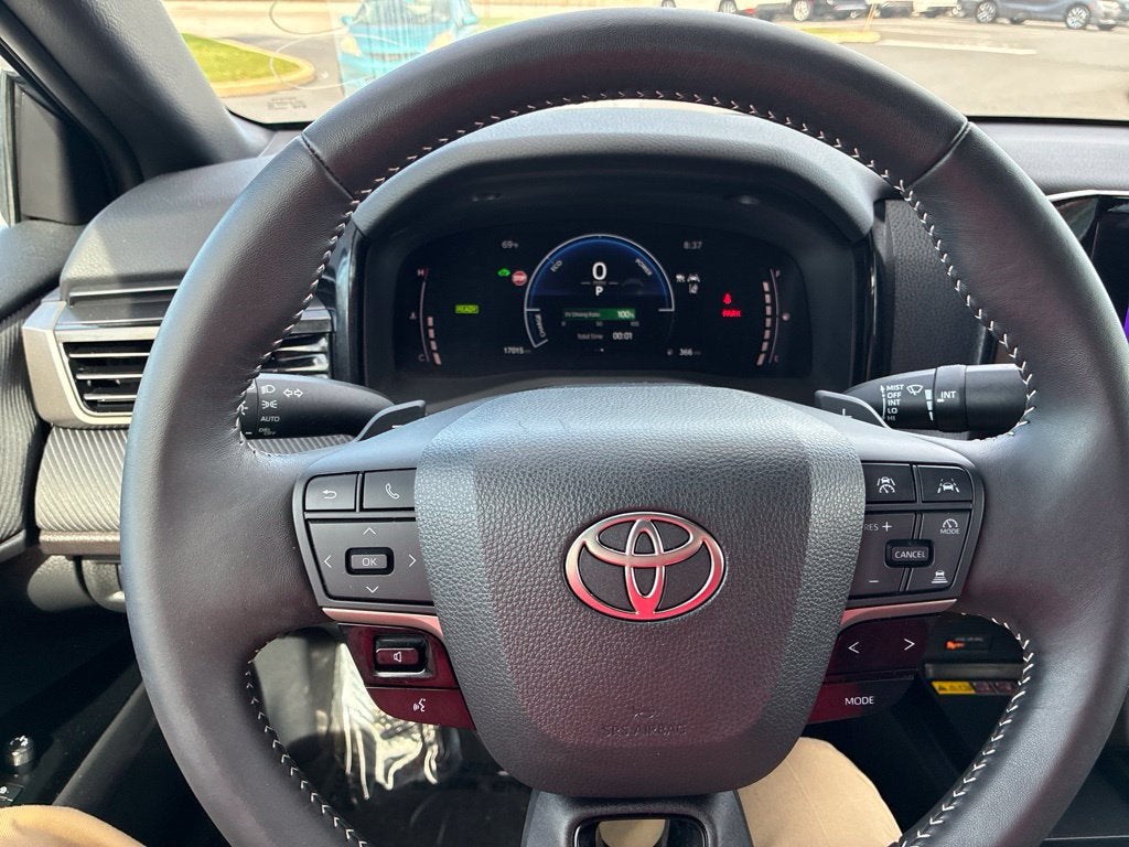 2025 Toyota Camry SE CERTIFIED
