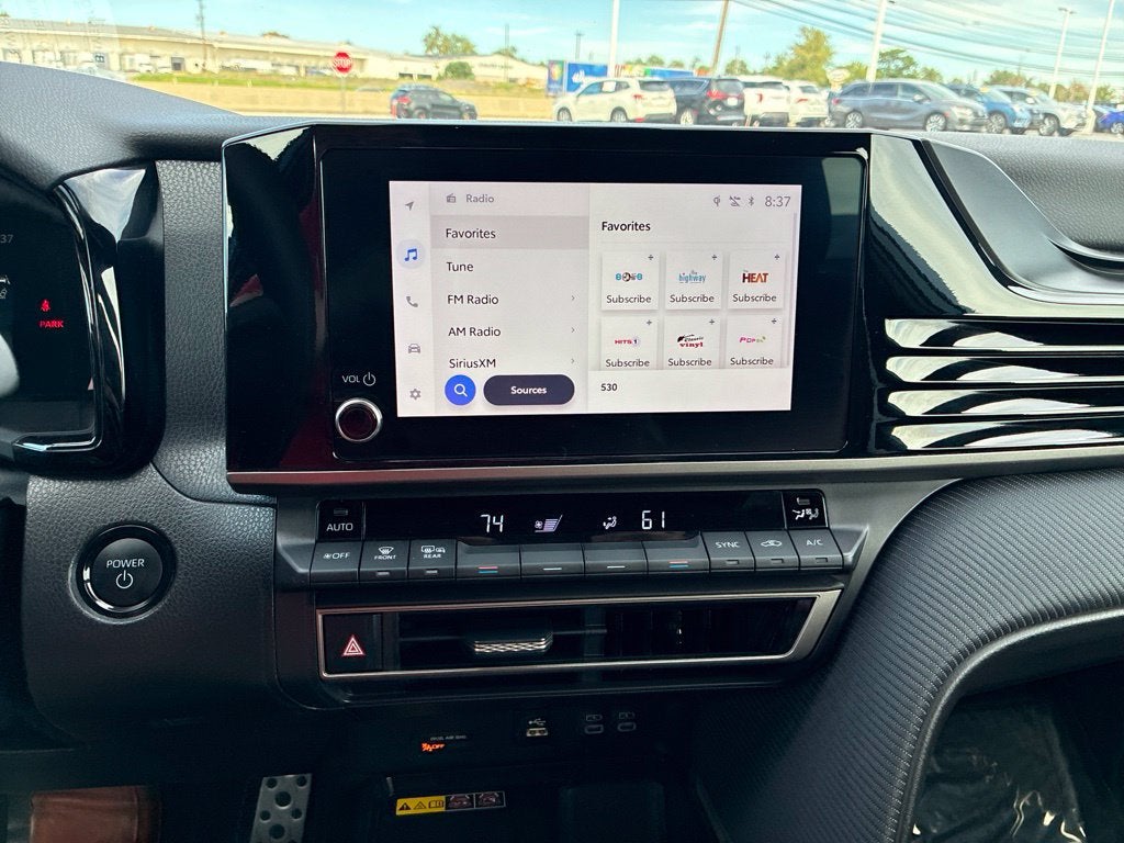 2025 Toyota Camry SE CERTIFIED
