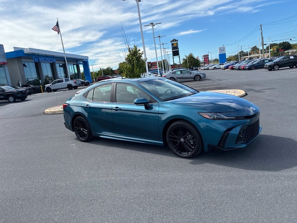 2025 Toyota Camry SE CERTIFIED