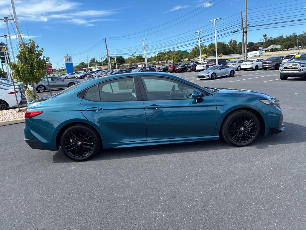 2025 Toyota Camry SE CERTIFIED