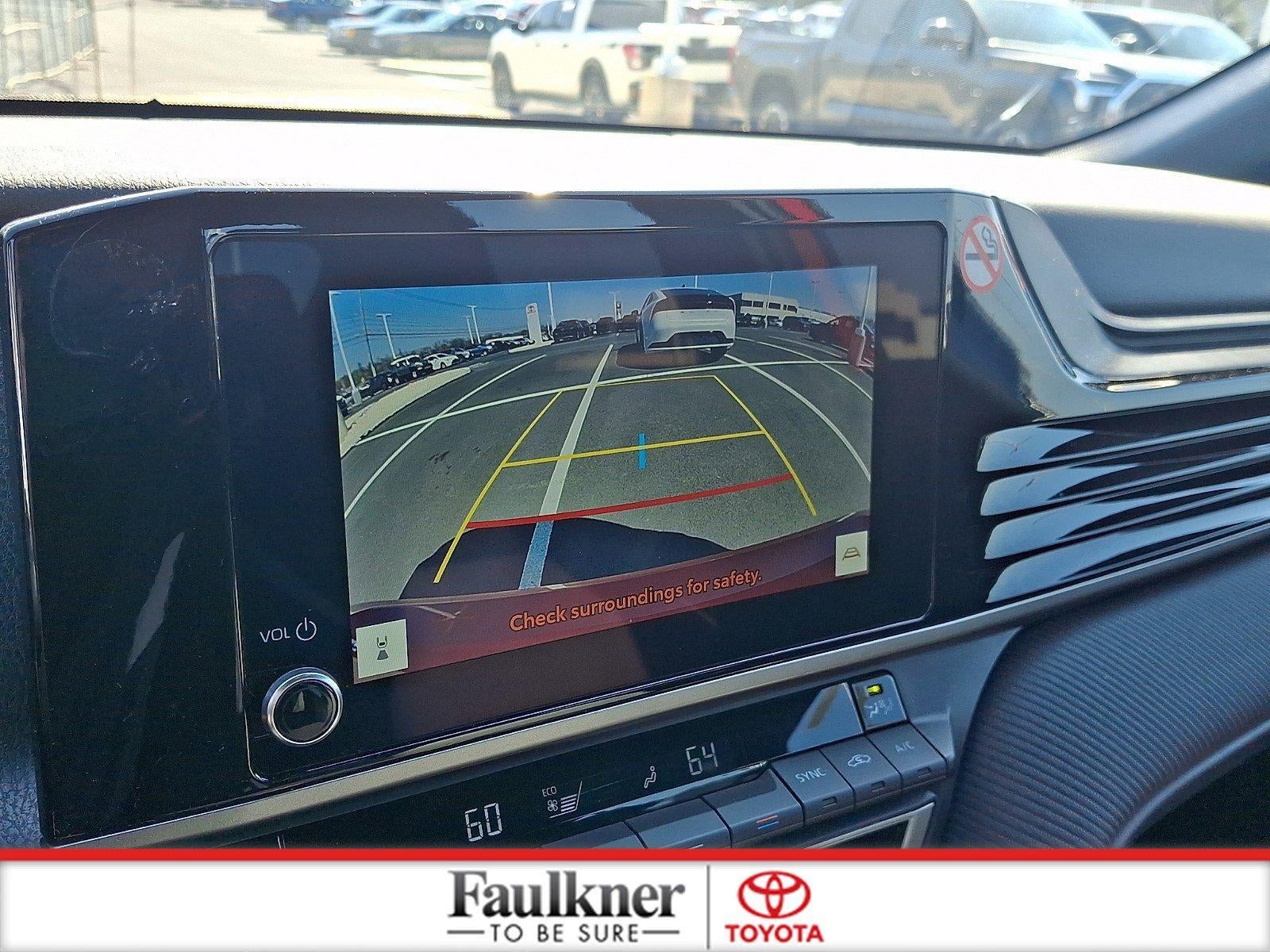 2025 Toyota Camry SE (SE)