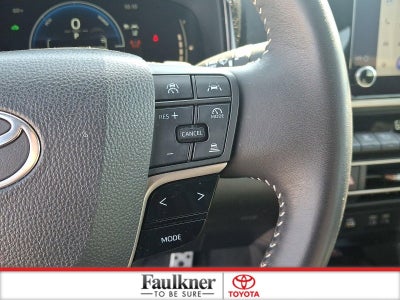 2025 Toyota Camry SE (SE)